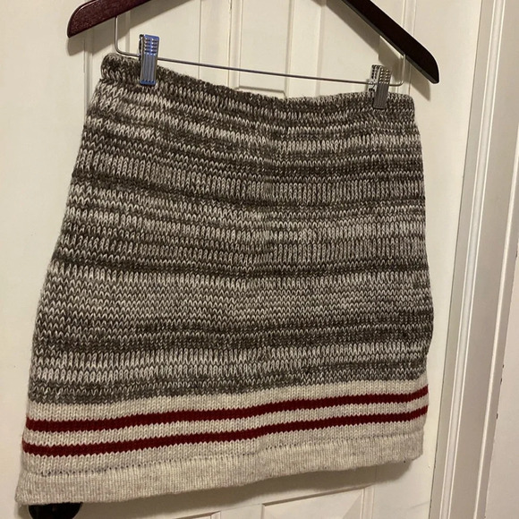 Kyber Outerwear Thick Wool Knitted MiniS kirt Sz8 Heritage Stripe Cabin Cottage - Picture 1 of 12